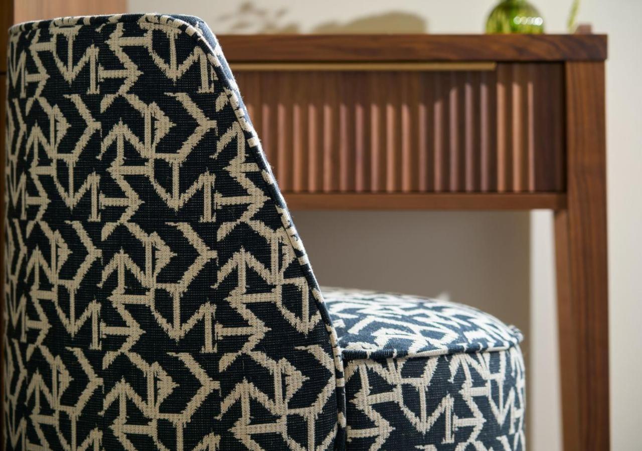 Premium King Room,1549826608:JPEG